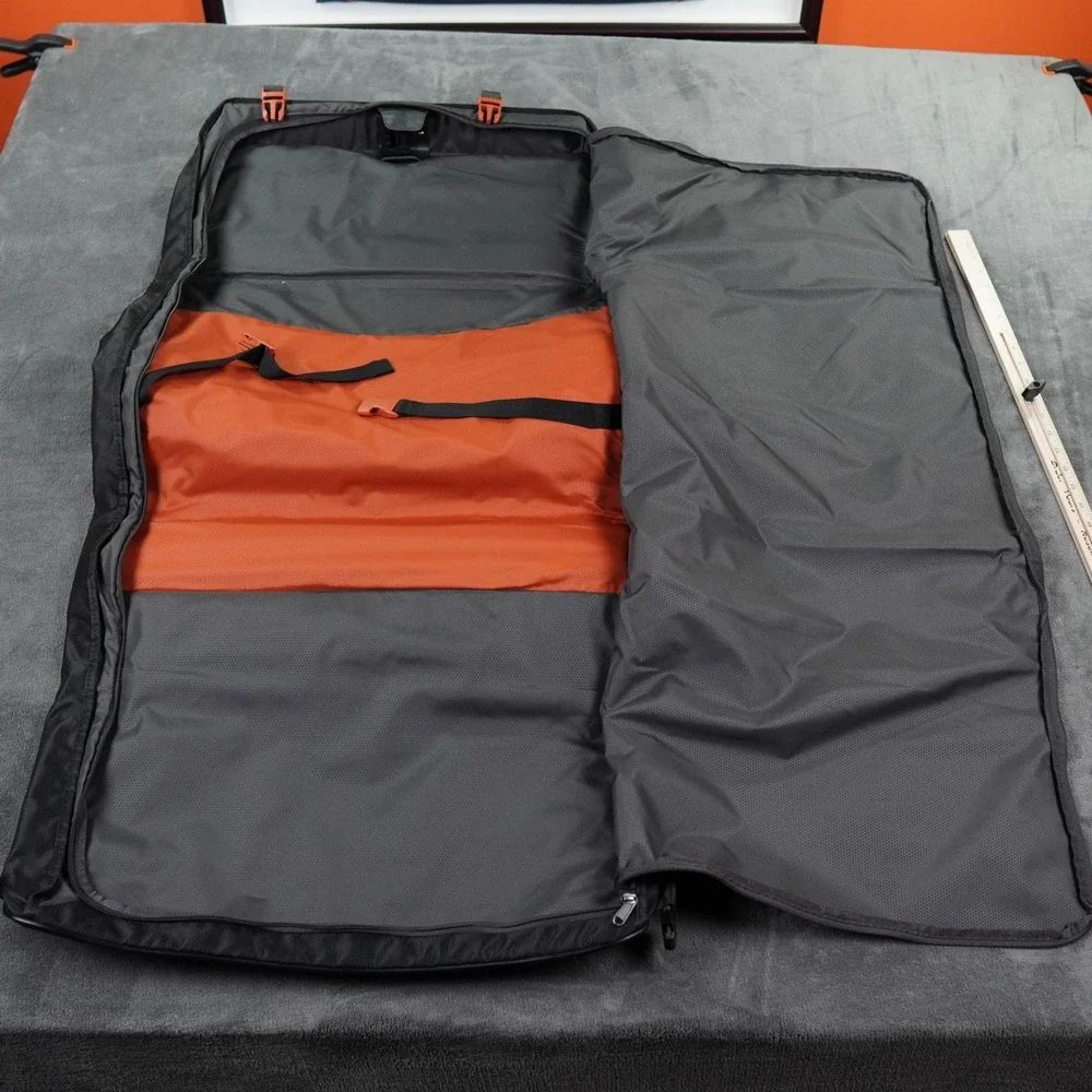 Tumi tech essential